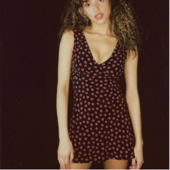 EUC $220 Realisation Par Isabelli Silk Mini Dress in Rosalita Floral | XXS - Picture 4 of 9